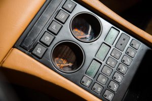 Στο σφυρί Ferrari 348TB του 1990 με 2.500 χιλιόμετρα