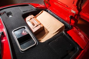 Στο σφυρί Ferrari 348TB του 1990 με 2.500 χιλιόμετρα