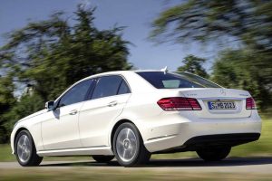 Mercedes E 200 NGT με φυσικό αέριο VS E 200