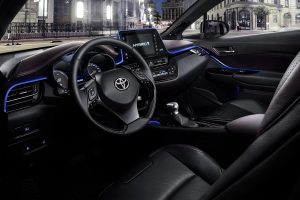 H Toyota αποκαλύπτει και το εσωτερικό του νέου C-HR