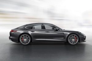 Νέα Porsche Panamera με κινητήρες έως 550 ίππων (+video)