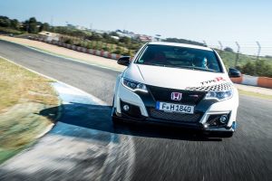 Το Honda Civic Type R πέτυχε πέντε ρεκόρ σε πίστες (+video)