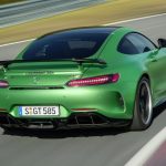 Νέα κτηνώδης Mercedes-AMG GT R με 585 ίππους (+video)