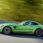Νέα κτηνώδης Mercedes-AMG GT R με 585 ίππους (+video)