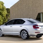 Νέα Skoda Octavia 1.0 TSI και με ρυθμιζόμενη ανάρτηση