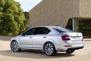 Νέα Skoda Octavia 1.0 TSI και με ρυθμιζόμενη ανάρτηση