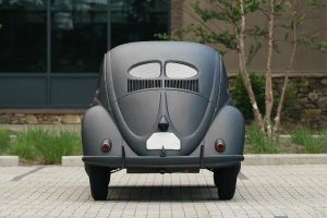 Εξαιρετικά σπάνιο VW Beetle του ‘43 πωλείται 268.000 ευρώ!