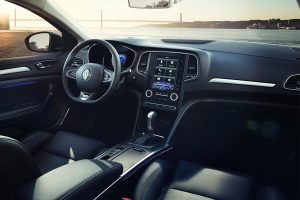 Νέο Renault Megane Sedan με κομψή και δυναμική εμφάνιση