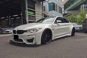 BMW M4 με…Φρανκενστάιν body kit και αερανάρτηση χαμηλώματος