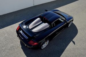 1+ εκατομμύριο ευρώ για Porsche Carrera GT του 2005 με 245 χλμ.