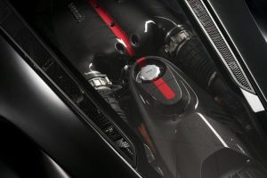 Στο σφυρί η 1 από τις μόλις 3 μαύρες Ferrari LaFerrari!