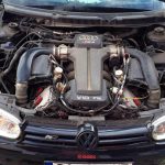 Τρομακτικά γρήγορο VW Golf Mk IV με μοτέρ V10 από Audi RS 6!