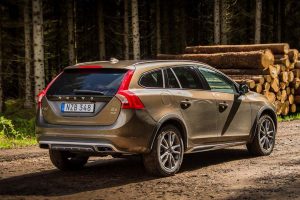 Τιμές για τα Volvo S60 Cross Country και V60 Cross Country