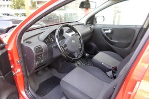 Opel Corsa 1.4 του 2005 με 77.524 χλμ. πωλείται 3.200 ευρώ