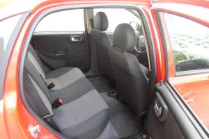Opel Corsa 1.4 του 2005 με 77.524 χλμ. πωλείται 3.200 ευρώ