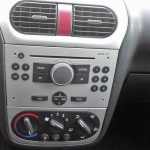 Opel Corsa 1.4 του 2005 με 77.524 χλμ. πωλείται 3.200 ευρώ