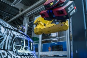 Η νέα BMW Σειρά 5 σαρώνεται με ακρίβεια 0,1 χιλιοστού!