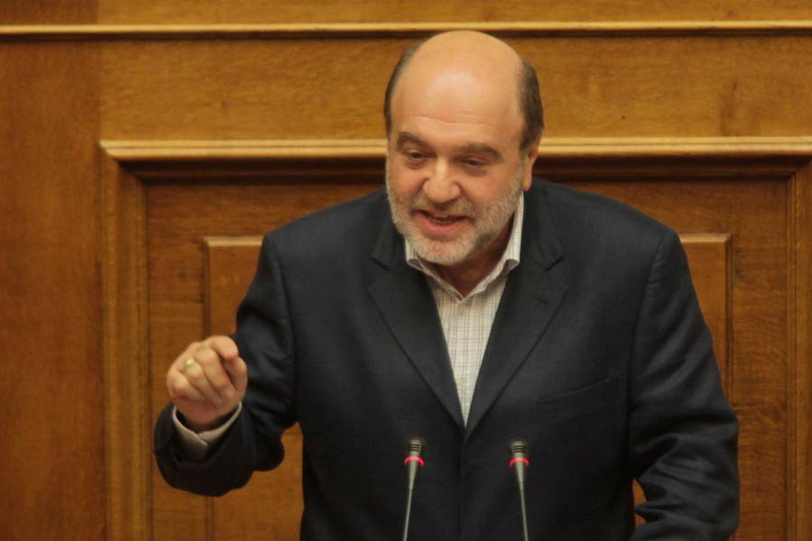 Αλεξιάδης: Δε θα ενεργοποιηθεί ο κόφτης