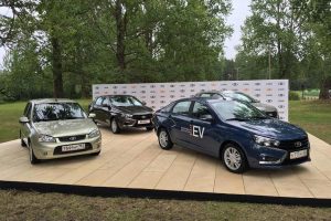 Πρώτη εμφάνιση του νέου ηλεκτρικού Lada Vesta