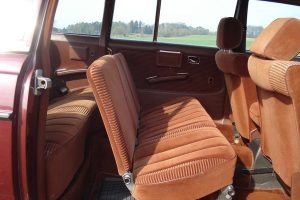 Mercedes W123 8θέσια του 1985 με 56.000 χλμ. – 18.500 ευρώ