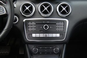 Δοκιμή Mercedes A 180 d 7G-DCT (1.5 diesel 109 hp auto)