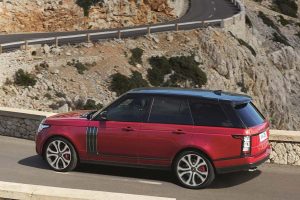 Ανανεωμένο Range Rover και με νέο κινητήρα 550 ίππων