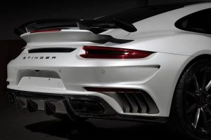 Βελτιωμένη Porsche 911 Stinger GTR από την ρώσικη TopCar