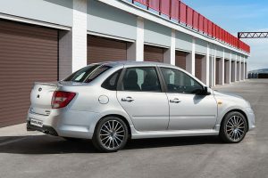 Τα σπορτίφ Lada Kalina Sport και Granta Sport των 7.500 ευρώ