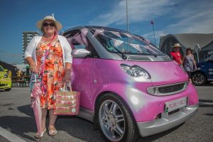 Η μεγαλύτερη παρέλαση από 1.635 διαφορετικά smart!