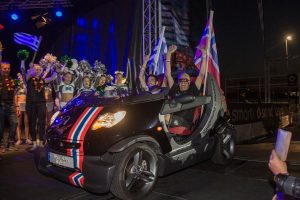 Η μεγαλύτερη παρέλαση από 1.635 διαφορετικά smart!