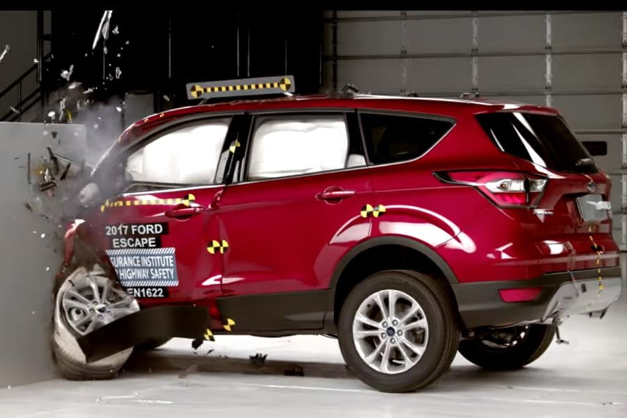 Ford Kuga με ενισχυμένη παθητική ασφάλεια (+video)