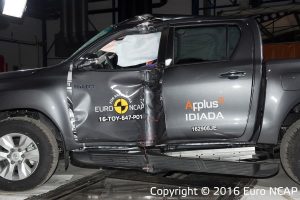 Toyota Hilux με 3 και 5 αστέρια στις δοκιμές του Euro NCAP