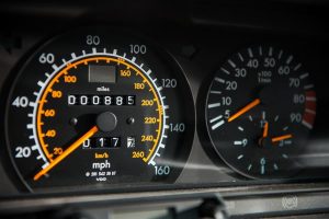 Στο σφυρί Mercedes 190 E 2.5-16 Evolution II με 1.375 χλμ.!