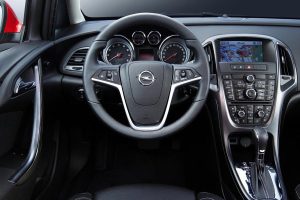 Opel Astra 1.4 Turbo 140 PS του 2011: Τιμή 8.900€