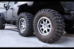 Jeep Wrangler μεταμορφώθηκε σε 6×6 από κινέζικη εταιρεία