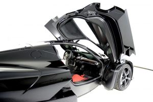 Ferrari LaFerrari με μηνιαία δόση από 33.000 ευρώ!