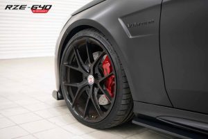 Mercedes E 63 AMG S με 640 ίππους και carbon body kit