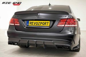 Mercedes E 63 AMG S με 640 ίππους και carbon body kit