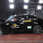 Crash tests του Euro NCAP σε Mercedes E-Class και Peugeot 3008