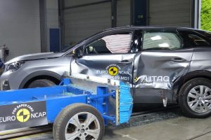 Crash tests του Euro NCAP σε Mercedes E-Class και Peugeot 3008