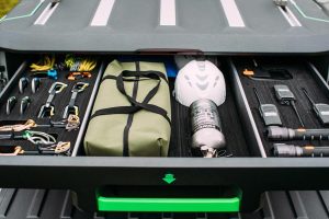 Διασωστικό Nissan Navara EnGuard για ειδικές αποστολές! (+video)