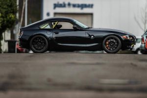 Πωλείται BMW Z4 με V10 κινητήρα 8.3 λτ. από Dodge Viper!