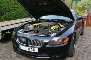 Πωλείται BMW Z4 με V10 κινητήρα 8.3 λτ. από Dodge Viper!