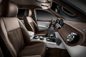 Νέα Mercedes X-Class pickup σε δύο εκδόσεις για το 2017