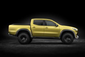 Νέα Mercedes X-Class pickup σε δύο εκδόσεις για το 2017