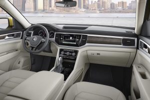 Νέο SUV VW Atlas μήκους 5 μέτρων και με κινητήρα 2.0 λτ. TSI