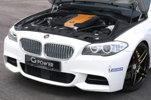 BMW M550d xDrive με τρία turbo και ισχύ 435 ίππων