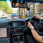 Οι γυναίκες οδηγούν πιο νευρικά από τους άνδρες!