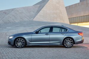 Νέα BMW Σειρά 5 με τεχνολογία αιχμής και νέους κινητήρες