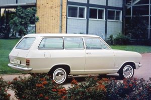 Η Opel γιορτάζει 80 χρόνια από τη γέννηση του Kadett